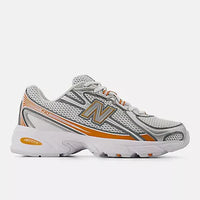 NB 740 V2 - Blanc avec Orange Classique et Argent Métallisé / 36